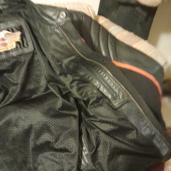 Very nice Harley Davidson riding jacket. - Picture 13 of 14